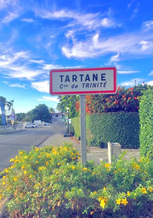 Charmant Studio A La Residence De La Baie De Tartane Ла Трините Екстериор снимка