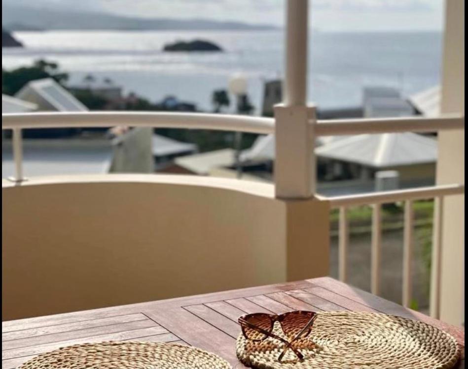 Charmant Studio A La Residence De La Baie De Tartane Ла Трините Екстериор снимка